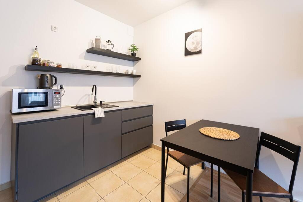 Astronaut Studio - Brno Centrum Luaran gambar